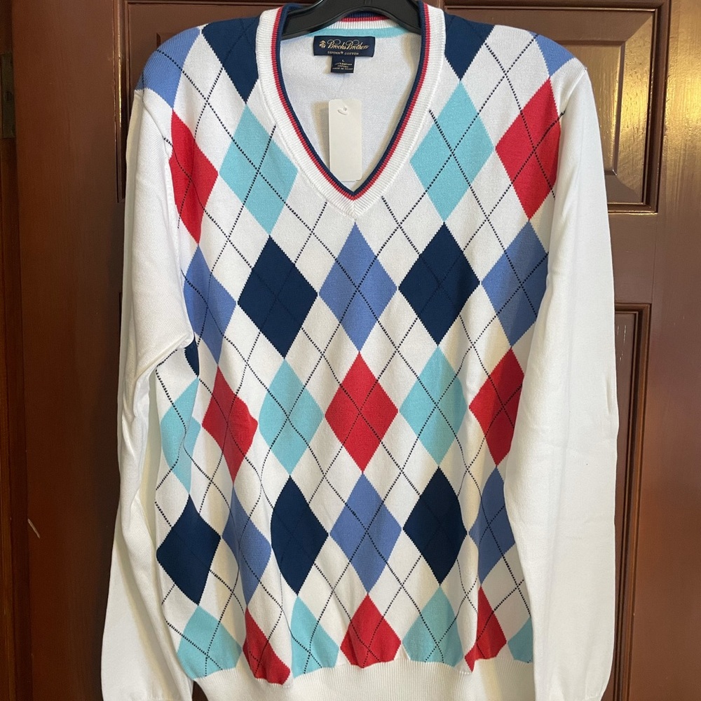 BROOKS BROTHERS ARGYLE V-NECK SWEATER